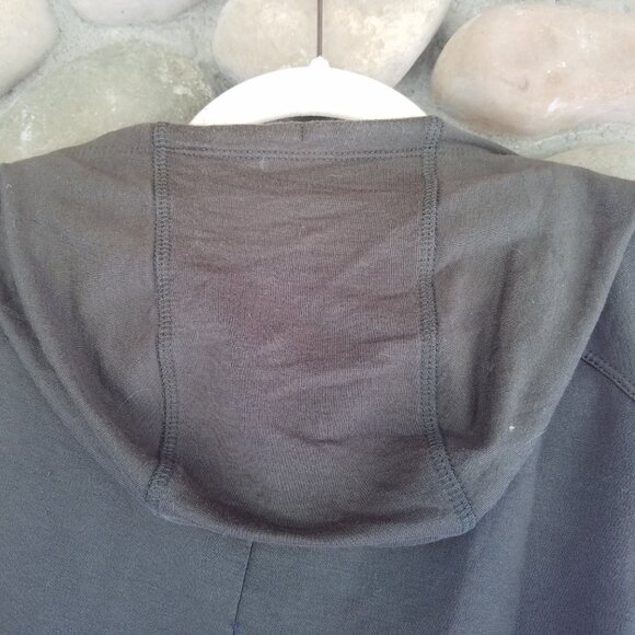 Green Athletic Hoodie With Thumbholes! - Picture 6 of 8